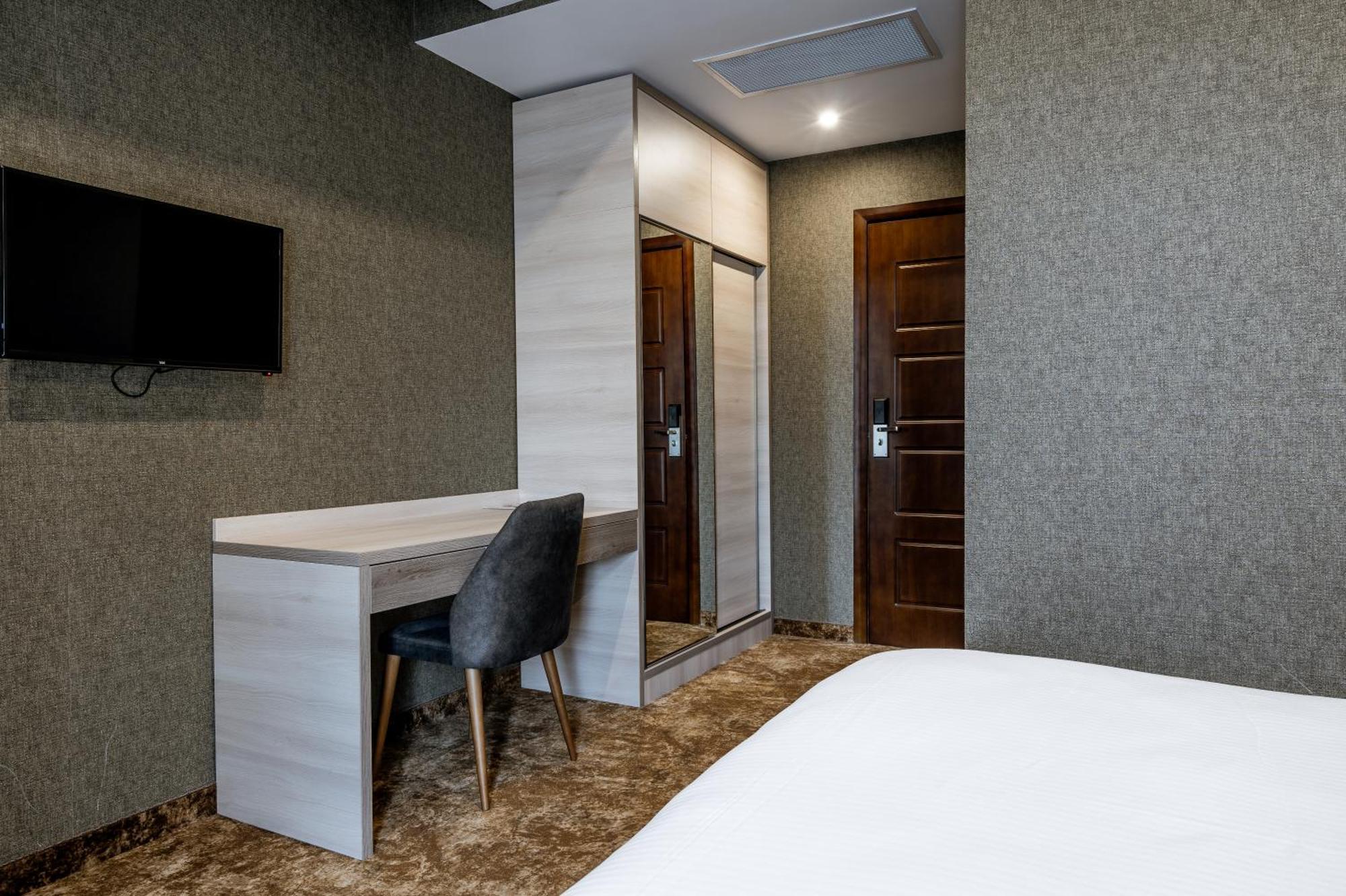 Highgarden Tbilisi Hotel Exterior photo