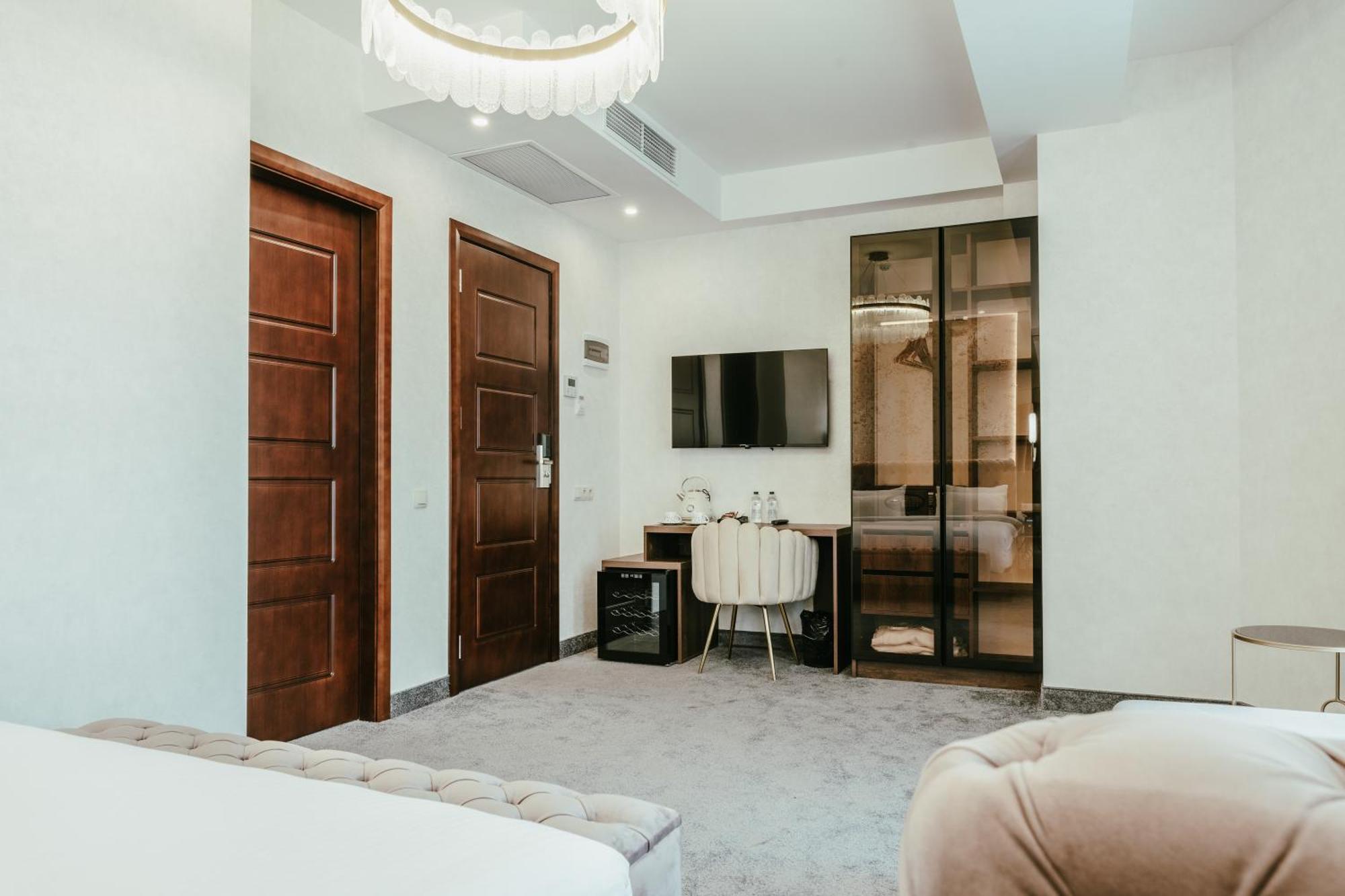 Highgarden Tbilisi Hotel Exterior photo