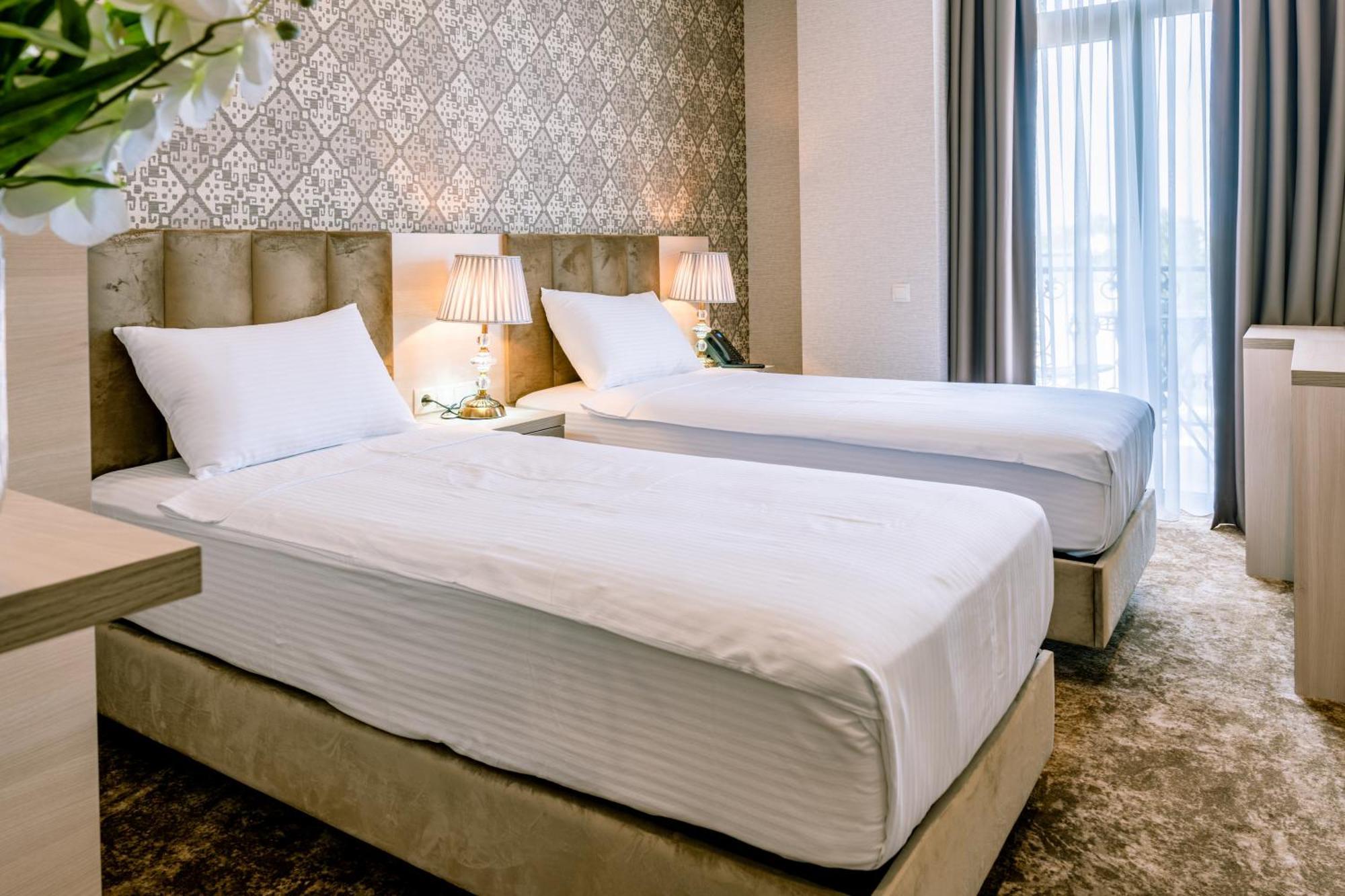 Highgarden Tbilisi Hotel Exterior photo
